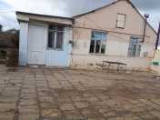 Satılır 4 otaqlı 100 m2 həyət evi 28 may