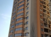 Satılır 4 otaqlı 145 m2 yeni tikili İnşaatçılar m.