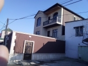 Satılır 7 otaqlı 300 m2 həyət evi Biləcəri