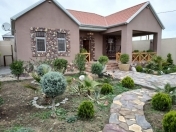 Satılır 3 otaqlı 400 m2 həyət evi Buzovna