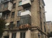 İcarəyə verilir 1 otaqlı 45 m2 köhnə tikili 28 May m.