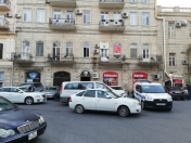 Satılır 2 otaqlı 63 m2 köhnə tikili Sahil m.