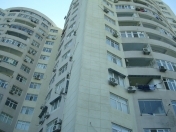 Satılır 1 otaqlı 64 m2 yeni tikili Həzi Aslanov m.