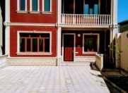 Satılır 8 otaqlı 300 m2 həyət evi Bakıxanov