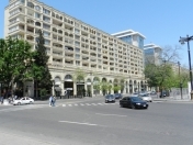 İcarəyə verilir 3 otaqlı 100 m2 köhnə tikili Park Bulvar