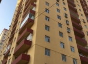 Satılır 3 otaqlı 90 m2 yeni tikili İnşaatçılar m.