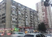 Satılır 3 otaqlı 80 m2 köhnə tikili 9 mkr