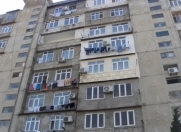 Satılır 5 otaqlı 110 m2 köhnə tikili İnşaatçılar m.