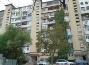 Satılır 4 otaqlı 100 m2 köhnə tikili Yeni Yasamal