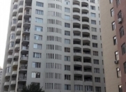 Satılır 3 otaqlı 162 m2 yeni tikili 28 May m.