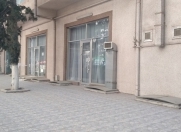 İcarəyə verilir 4 otaqlı 1300 m2 obyekt Əhmədli m.