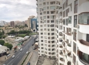 Satılır 3 otaqlı 135 m2 yeni tikili Tibb Universiteti