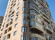 Satılır 3 otaqlı 145 m2 yeni tikili 28 May m.