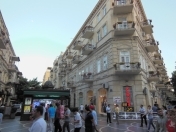 İcarəyə verilir 3 otaqlı 100 m2 köhnə tikili Sahil m.