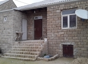 Satılır 3 otaqlı 90 m2 həyət evi Binə