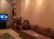 Satılır 2 otaqlı 61 m2 köhnə tikili Nizami m.