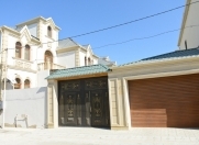 Satılır 5 otaqlı 214 m2 həyət evi Xırdalan
