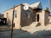 Satılır 3 otaqlı 115 m2 həyət evi Binə
