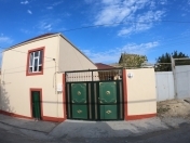 Satılır 120 otaqlı 4 m2 həyət evi Binəqədi