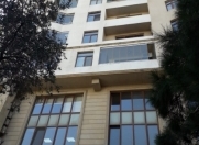 Satılır 3 otaqlı 141 m2 yeni tikili Yasamal r.