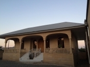 Satılır 5 otaqlı 200 m2 həyət evi Şəmkir