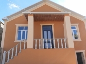 Satılır 3 otaqlı 93 m2 həyət evi Binə