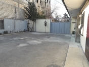Satılır 5 otaqlı 6000 m2 həyət evi Gənclik m.