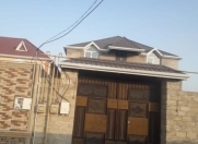 Satılır 4 otaqlı 200 m2 həyət evi Binə