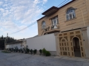 Satılır 6 otaqlı 240 m2 həyət evi Heydər Məscidi