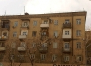 Satılır 2 otaqlı 60 m2 köhnə tikili 1 mkr