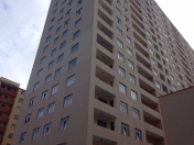 Satılır 3 otaqlı 130 m2 yeni tikili İnşaatçılar m.