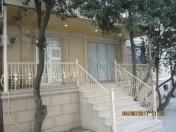 İcarəyə verilir 3 otaqlı 94 m2 obyekt 28 May m.
