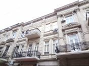 İcarəyə verilir 8 otaqlı 350 m2 köhnə tikili Sahil m.