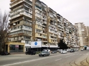 Satılır 3 otaqlı 85 m2 köhnə tikili İnşaatçılar m.