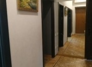 Satılır 3 otaqlı 90 m2 köhnə tikili Dövlət Statistika Komitəsi