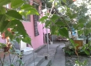 Satılır 4 otaqlı 81 m2 həyət evi Şəki