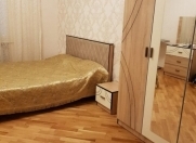 Satılır 2 otaqlı 72 m2 köhnə tikili Nəsimi r.