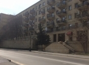 Satılır 3 otaqlı 70 m2 köhnə tikili İçəri Şəhər m.