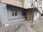 Satılır 2 otaqlı 32 m2 köhnə tikili Həzi Aslanov