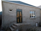 Satılır 3 otaqlı 90 m2 həyət evi Binə