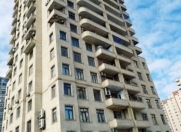 Satılır 3 otaqlı 132 m2 yeni tikili Nizami m.