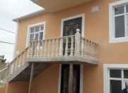 Satılır 6 otaqlı 210 m2 həyət evi Binə