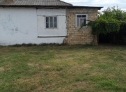 Satılır 4 otaqlı 120 m2 bağ evi Salyan