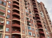 Satılır 3 otaqlı 120 m2 yeni tikili Elmlər Akademiyası m.