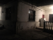 İcarəyə verilir 3 otaqlı 100 m2 həyət evi Qara Qarayev m.