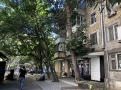 Satılır 3 otaqlı 75 m2 köhnə tikili Bakı Dövlət Universiteti