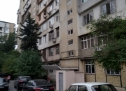 Satılır 2 otaqlı 63 m2 köhnə tikili 9 mkr