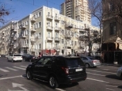 Satılır 4 otaqlı 180 m2 yeni tikili 28 May m.