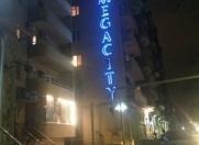 İcarəyə verilir 3 otaqlı 135 m2 yeni tikili Bakı Dövlət Universiteti