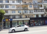 Satılır 2 otaqlı 70 m2 köhnə tikili Hüseyn Cavid parkı